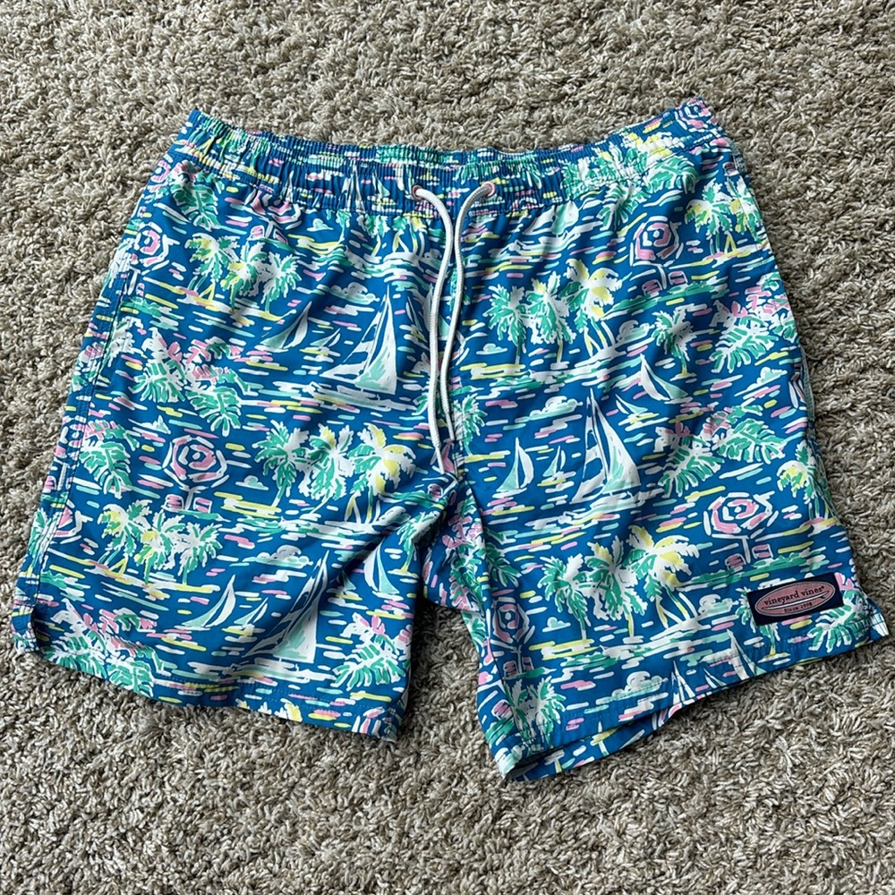 Vineyard Vines 7 inch Chappy Swim Trunks -SZ M